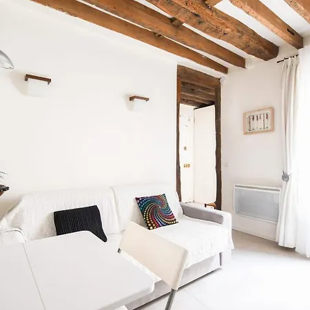 Guestready -- Rustic And Cosy In The 10th