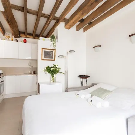 Guestready -- Rustic And Cosy In The 10th * Παρίσι